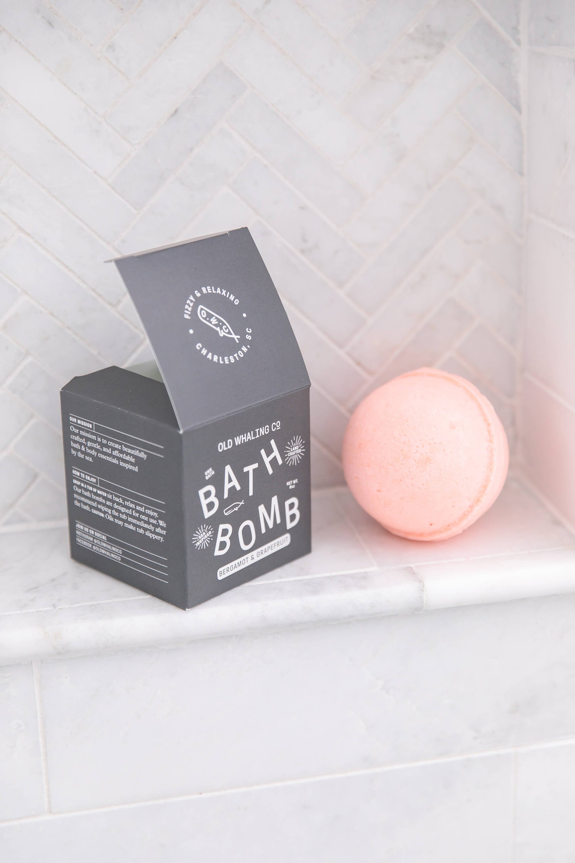 Bergamot &amp;
 Grapefruit Bath Bomb